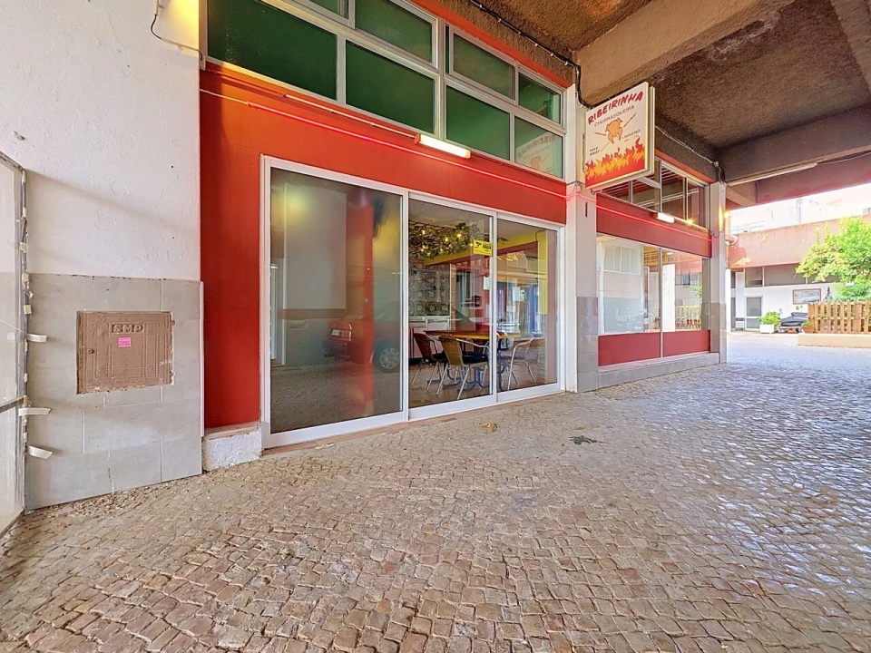 Loja para Venda em Portimão Foto 1