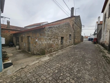 Moradia T2 para Venda em Póvoa de Atalaia e Atalaia do Campo