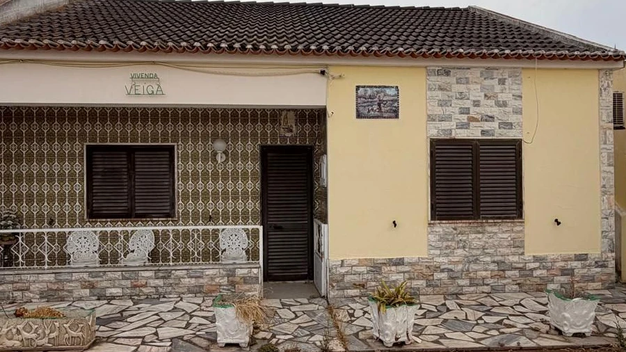 Moradia T4 para Venda em Atalaia e Alto Estanqueiro-Jardia