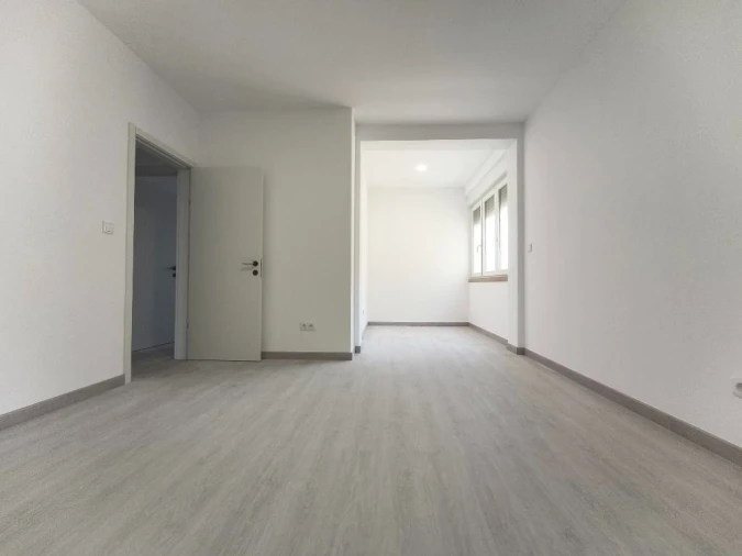 Apartamento T4 para Venda em Seixal, Arrentela e Aldeia de Paio Pires Foto 4