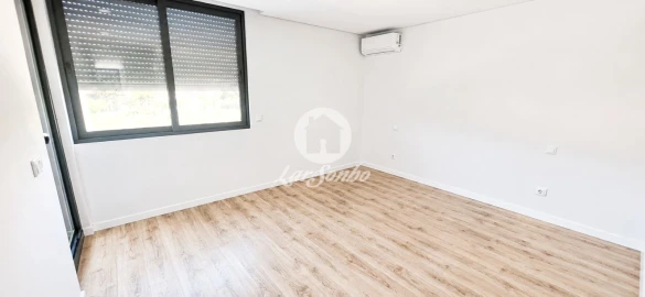 Moradia T3 para Venda em Perelhal