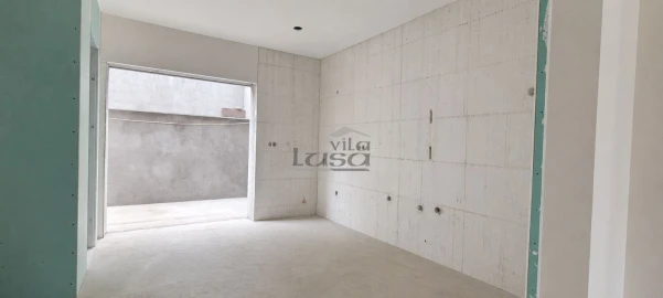 Moradia T2 para Venda em Sandim, Olival, Lever e Crestuma