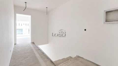 Moradia T2 para Venda em Sandim, Olival, Lever e Crestuma