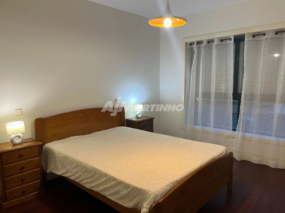 Apartamento T1 para Arrendamento em Ramalde Foto 12