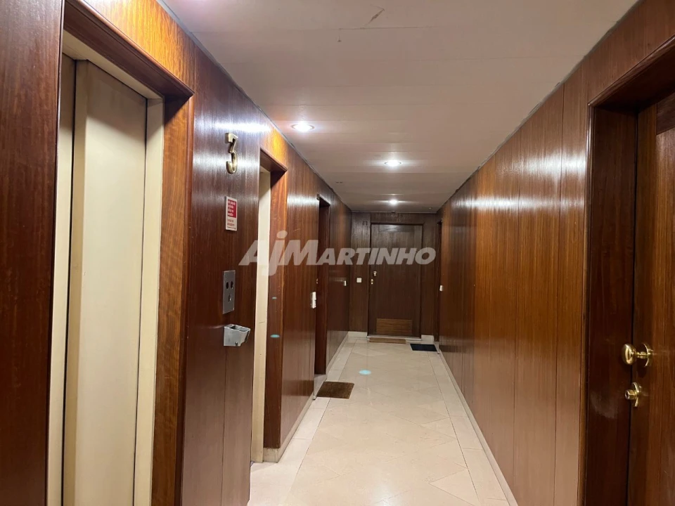 Apartamento T1 para Arrendamento em Ramalde Foto 14