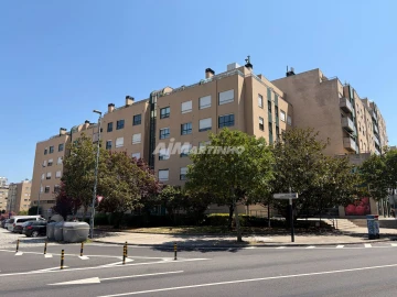 Apartamento T1 para Arrendamento em Ramalde