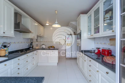 Moradia T4 para Venda em Alcabideche