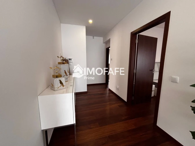 Moradia T5 para Venda em Estorãos Foto 14
