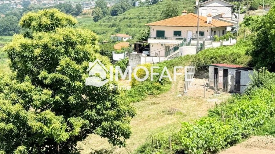 Moradia T6 para Venda em Margaride, Várzea, Lagares, Varziela, Moure