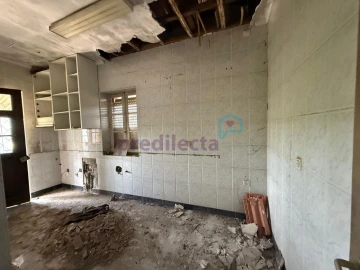 Moradia T3 para Venda em Pedrouços