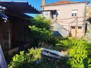 Moradia T3 para Venda em Pedrouços