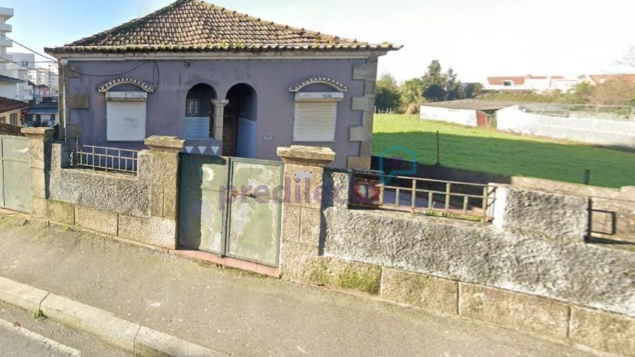 Moradia T3 para Venda em Pedrouços