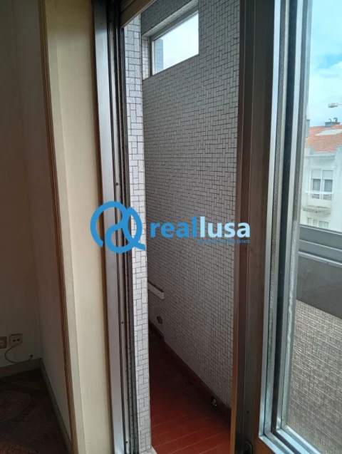 Apartamento T1 para Venda em Paranhos