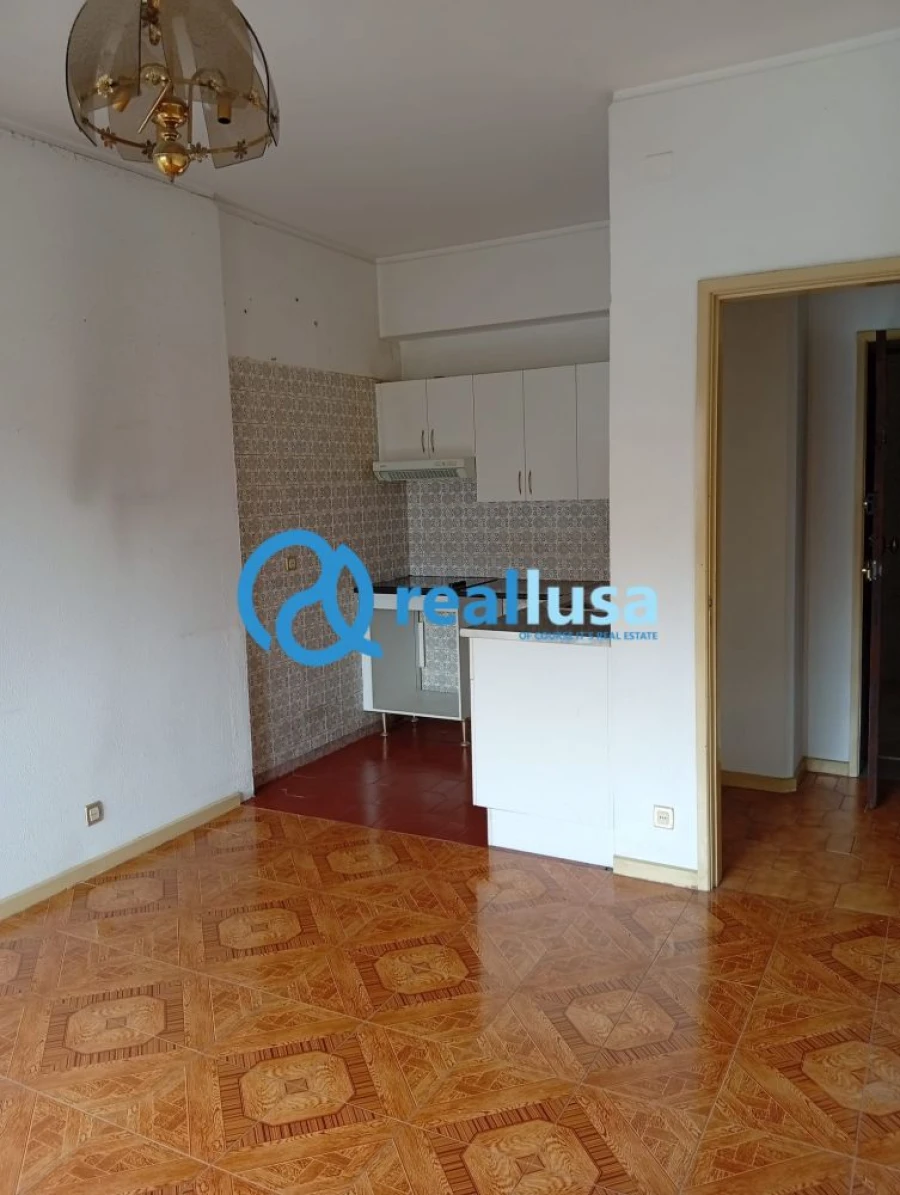 Apartamento T1 para Venda em Paranhos Foto 2