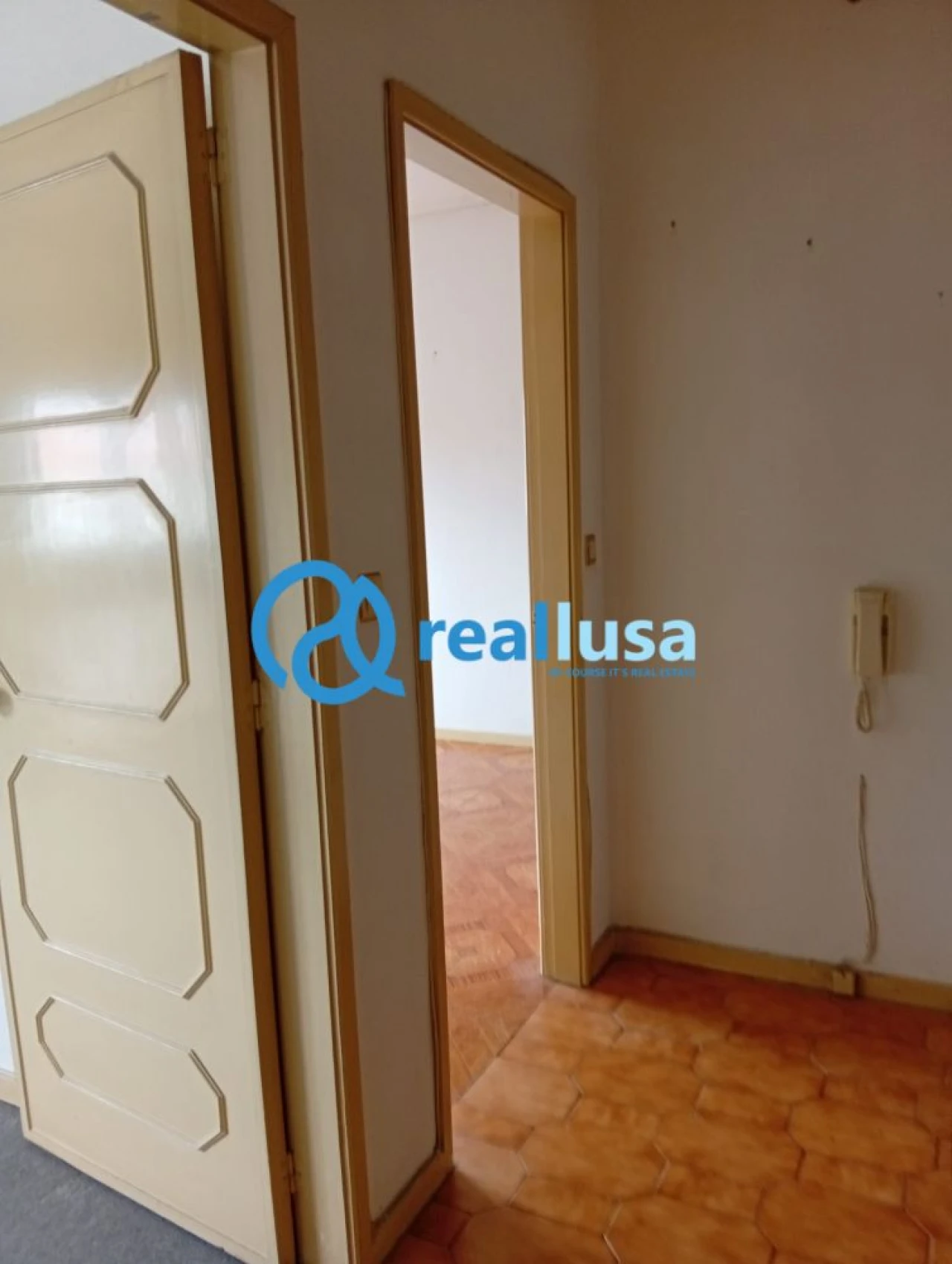 Apartamento T1 para Venda em Paranhos Foto 5