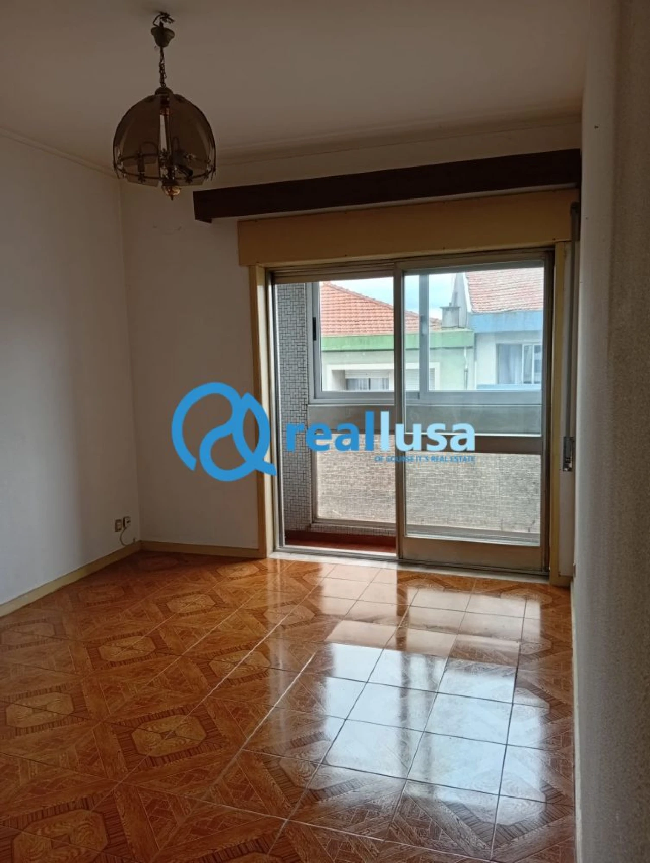 Apartamento T1 para Venda em Paranhos Foto 3