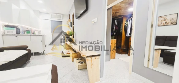 Apartamento T1 para Venda em Fermentões