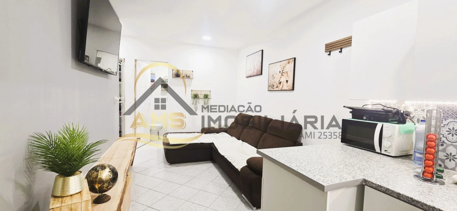 Apartamento T1 para Venda em Fermentões Foto 1
