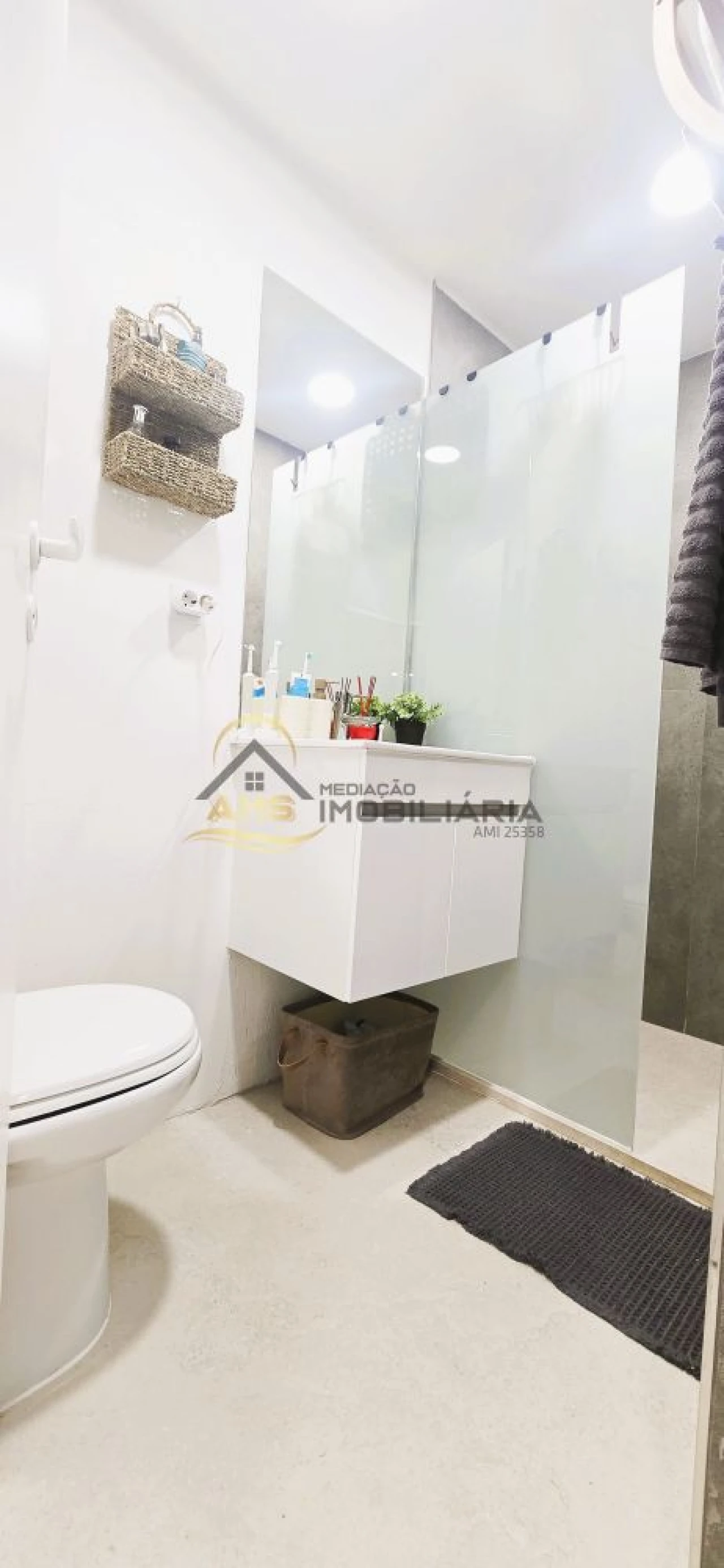 Apartamento T1 para Venda em Fermentões Foto 31