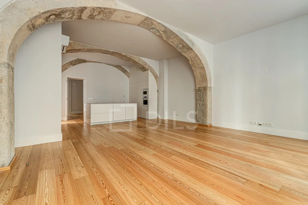 Apartamento T1 para Venda em Santa Maria Maior Foto 6