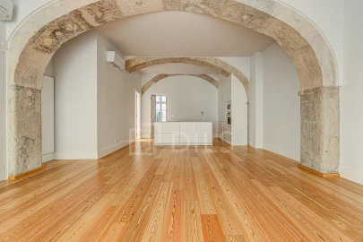 Apartamento T1 para Venda em Santa Maria Maior