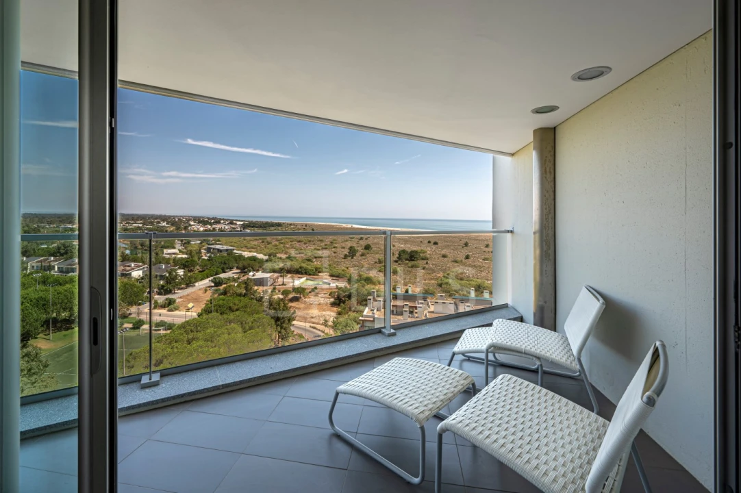 Apartamento T1 para Venda em Carvalhal Foto 3