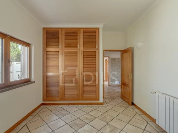 Moradia T5 para Venda em Sesimbra (Castelo)