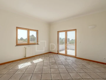 Moradia T5 para Venda em Sesimbra (Castelo)