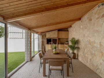 Moradia T5 para Venda em Sesimbra (Castelo)