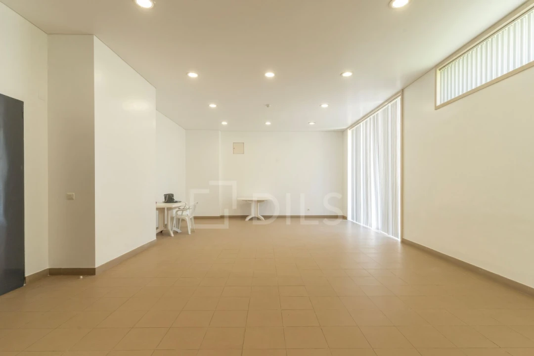 Apartamento T4 para Venda em Lumiar Foto 24