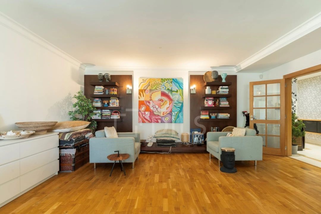 Apartamento T4 para Venda em Lumiar Foto 2