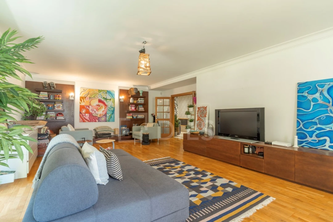 Apartamento T4 para Venda em Lumiar Foto 1