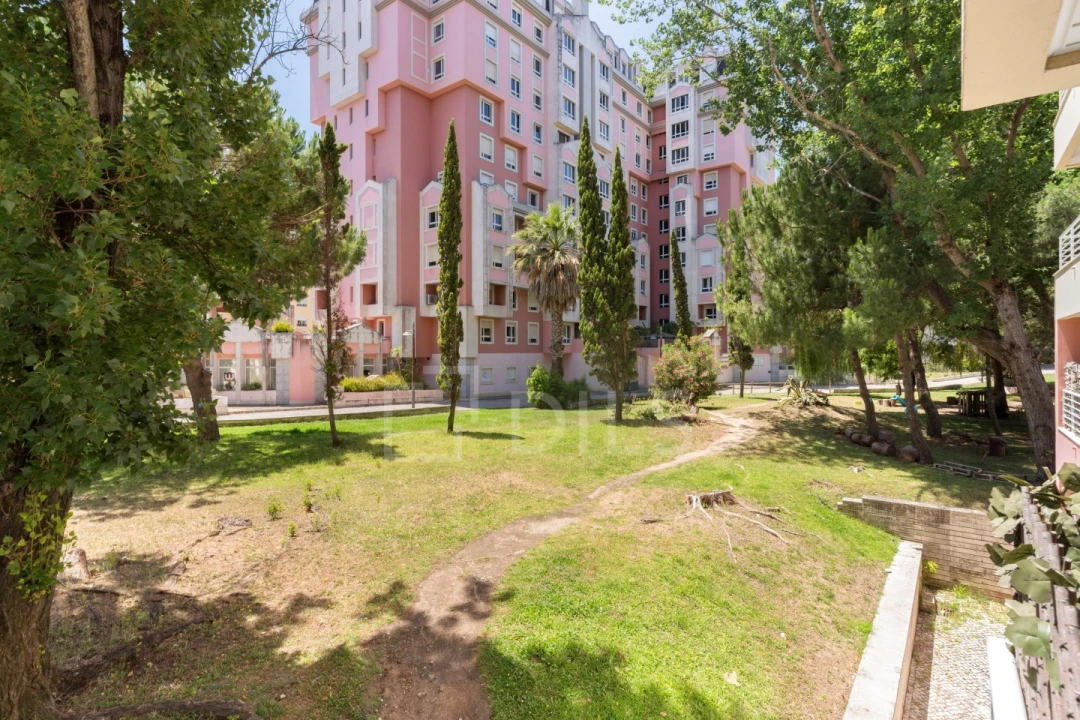Apartamento T4 para Venda em Lumiar Foto 25