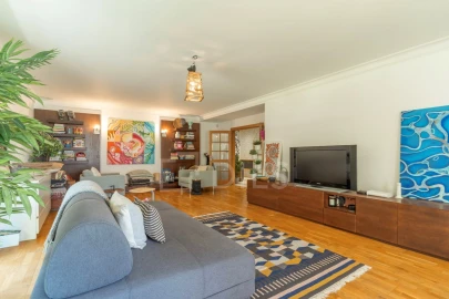 Apartamento T4 para Venda em Lumiar