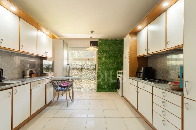 Apartamento T4 para Venda em Lumiar Foto 6