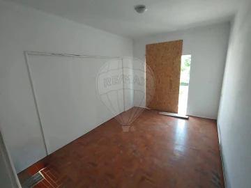 Apartamento T3 para Venda em São Miguel do Rio Torto e Rossio Ao Sul do Tejo