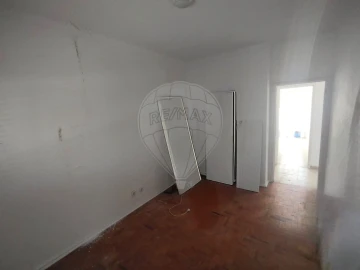 Apartamento T3 para Venda em São Miguel do Rio Torto e Rossio Ao Sul do Tejo