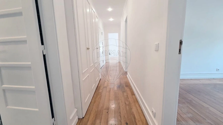 Apartamento T3 para Arrendamento em Avenidas Novas Foto 21