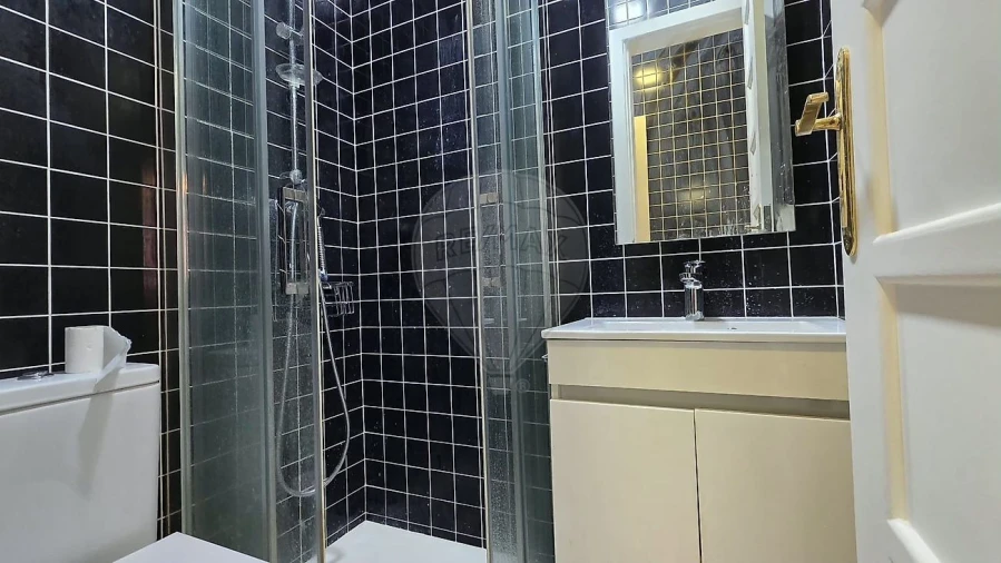 Apartamento T3 para Arrendamento em Avenidas Novas Foto 29