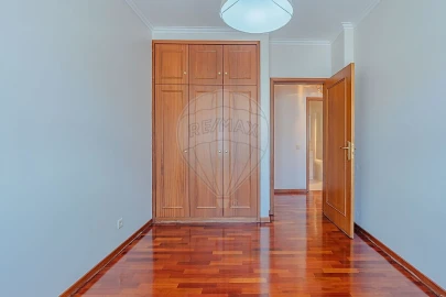 Apartamento T3 para Venda em Paços de Brandão