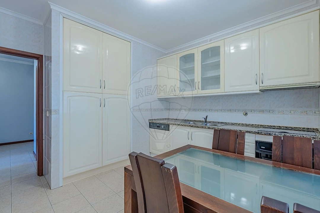 Apartamento T3 para Venda em Paços de Brandão Foto 12