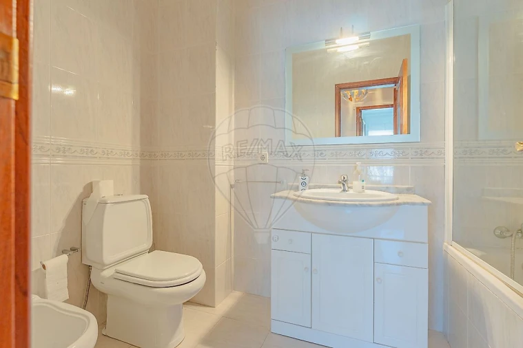 Apartamento T3 para Venda em Paços de Brandão Foto 17