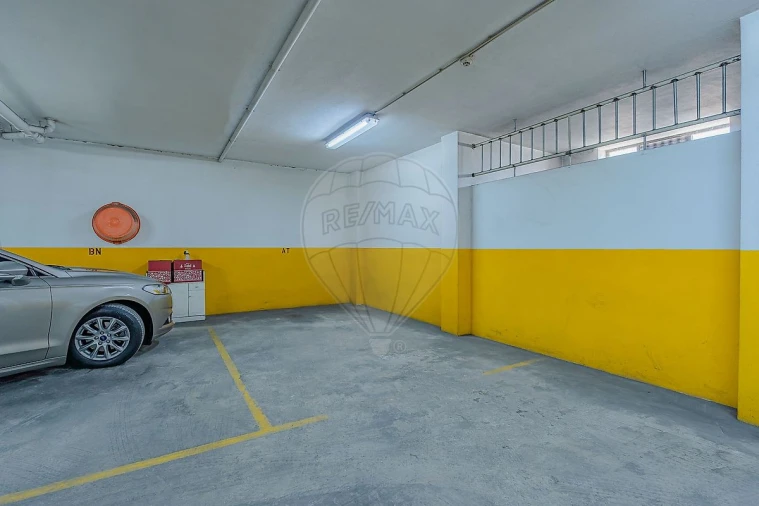 Apartamento T3 para Venda em Paços de Brandão Foto 5