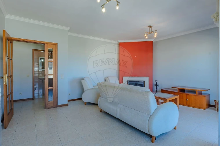 Apartamento T3 para Venda em Paços de Brandão Foto 8
