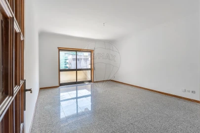 Apartamento T2 para Venda em Mafamude e Vilar do Paraíso