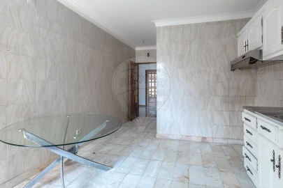 Apartamento T2 para Venda em Mafamude e Vilar do Paraíso