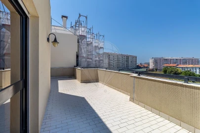 Apartamento T2 para Venda em Mafamude e Vilar do Paraíso