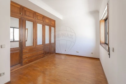 Apartamento T2 para Venda em Mafamude e Vilar do Paraíso