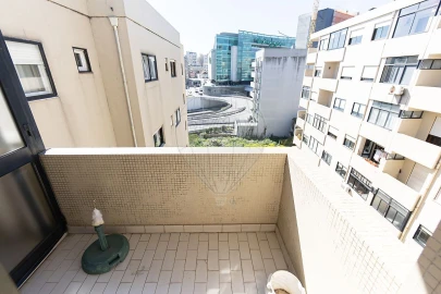 Apartamento T2 para Venda em Mafamude e Vilar do Paraíso