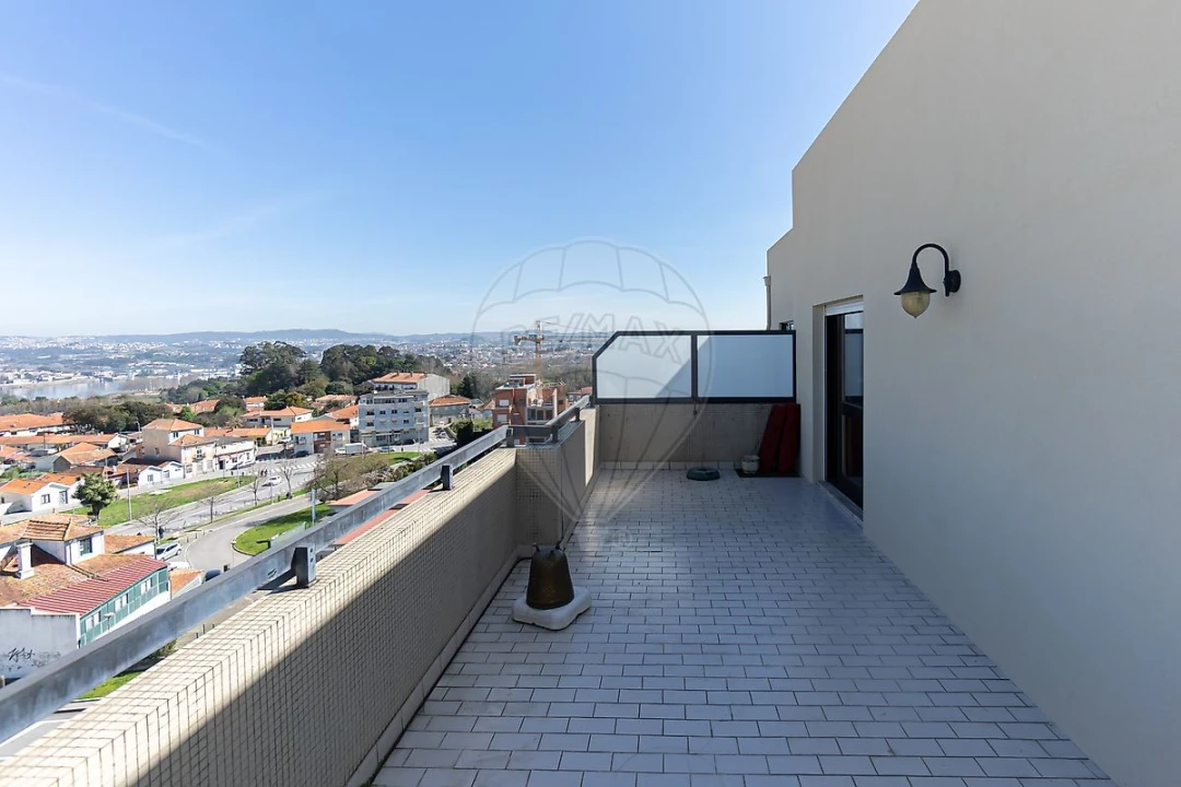 Apartamento T2 para Venda em Mafamude e Vilar do Paraíso Foto 16